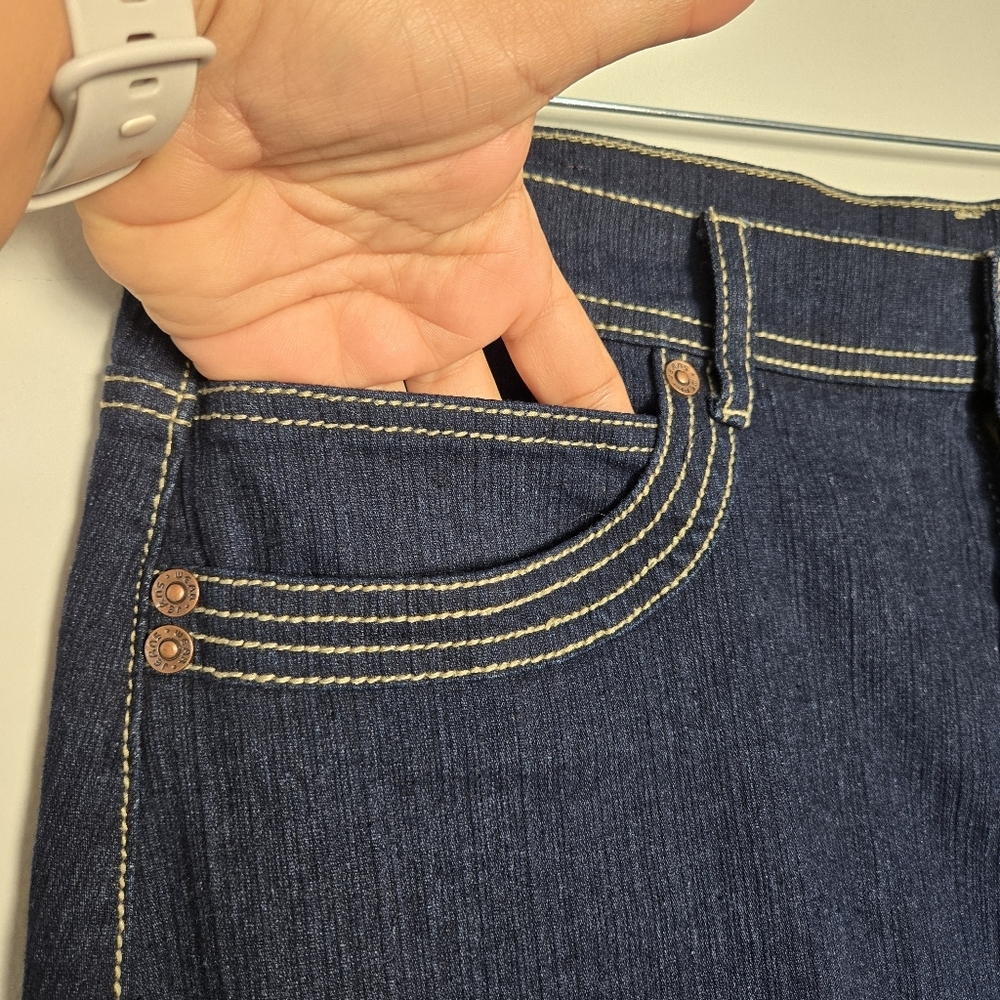 Elegant Dark Blue Denim Midi Skirt - Picture 3 of 12